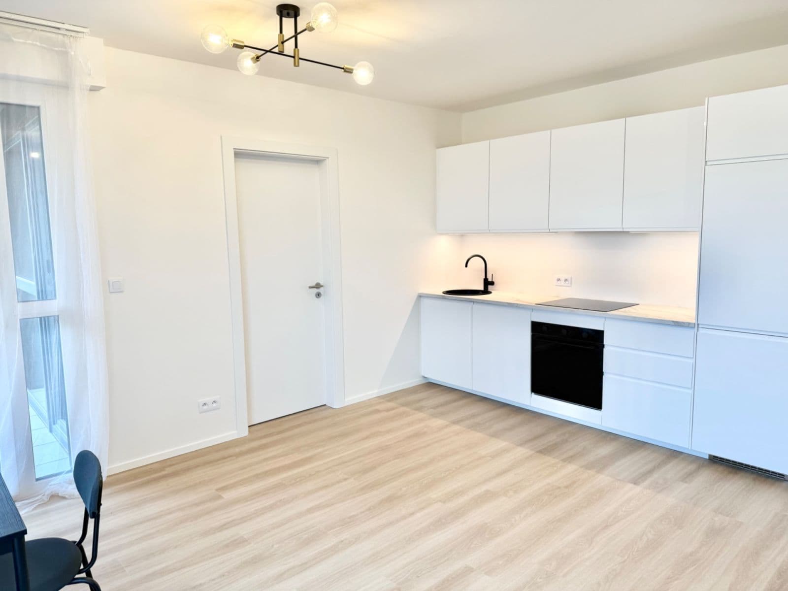 Prenájom bytu 2-izbový 52 m², Arnošta Valenty, Praha, Praha Prenájom bytu 2-izbový 52 m², Arnošta Valenty, Praha, Praha