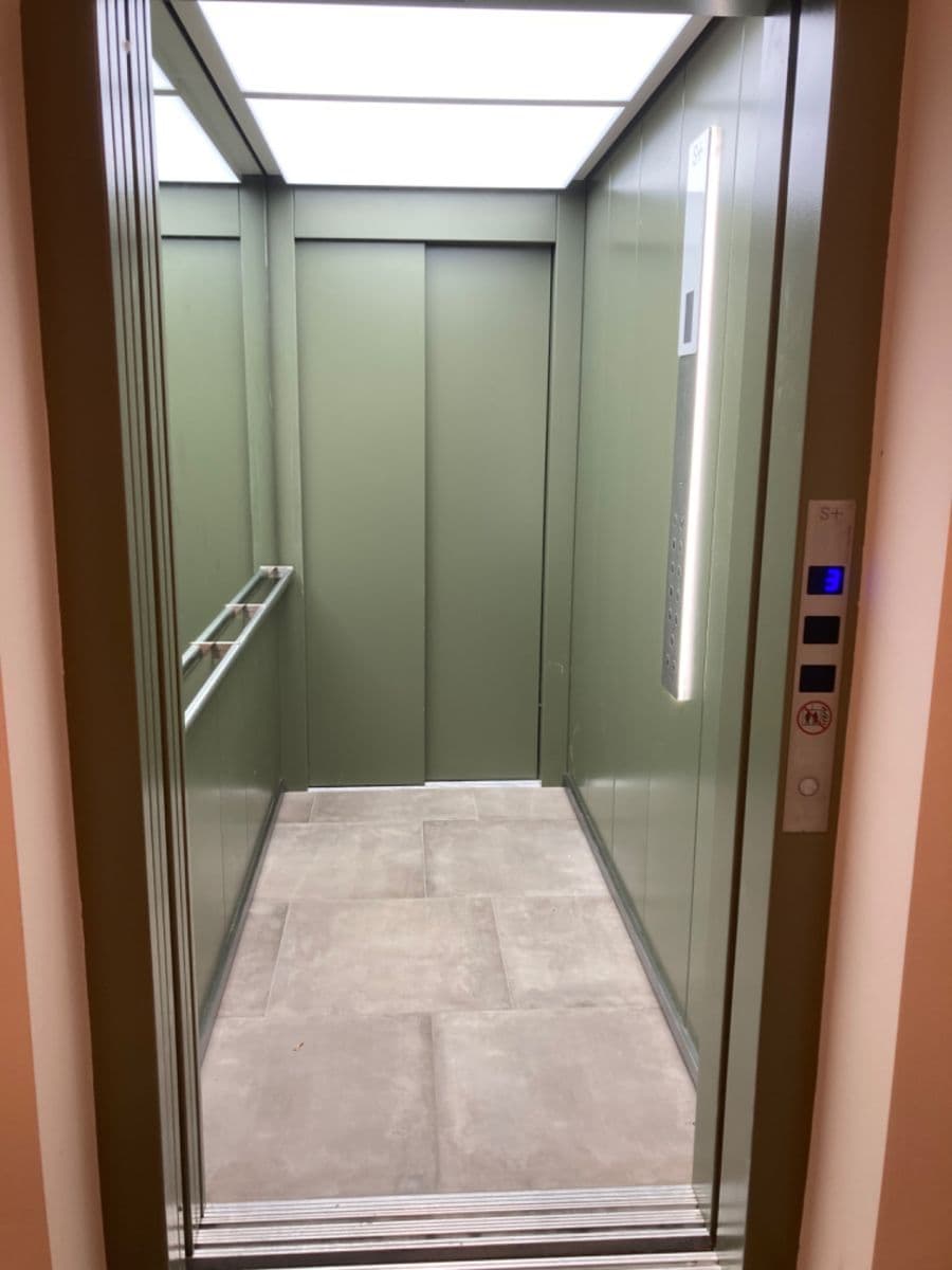 Prenájom bytu 2-izbový 52 m², Arnošta Valenty, Praha, Praha Prenájom bytu 2-izbový 52 m², Arnošta Valenty, Praha, Praha