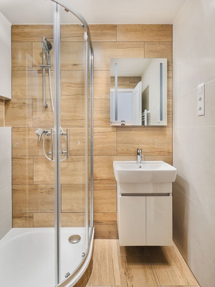 Prenájom bytu 1-izbový 22 m², Křižíkova, Praha, Praha Prenájom bytu 1-izbový 22 m², Křižíkova, Praha, Praha