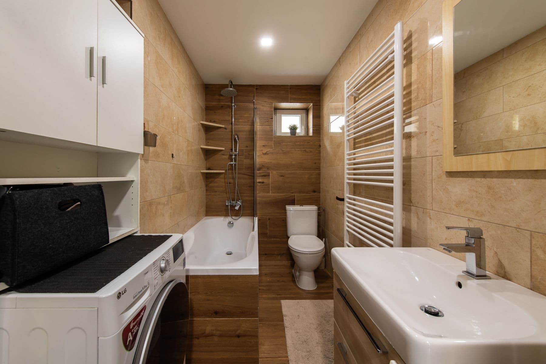Predaj domu 1.500 m², pozemek 1.598 m², Ovčie, Prešovský kraj Predaj domu 1.500 m², pozemek 1.598 m², Ovčie, Prešovský kraj