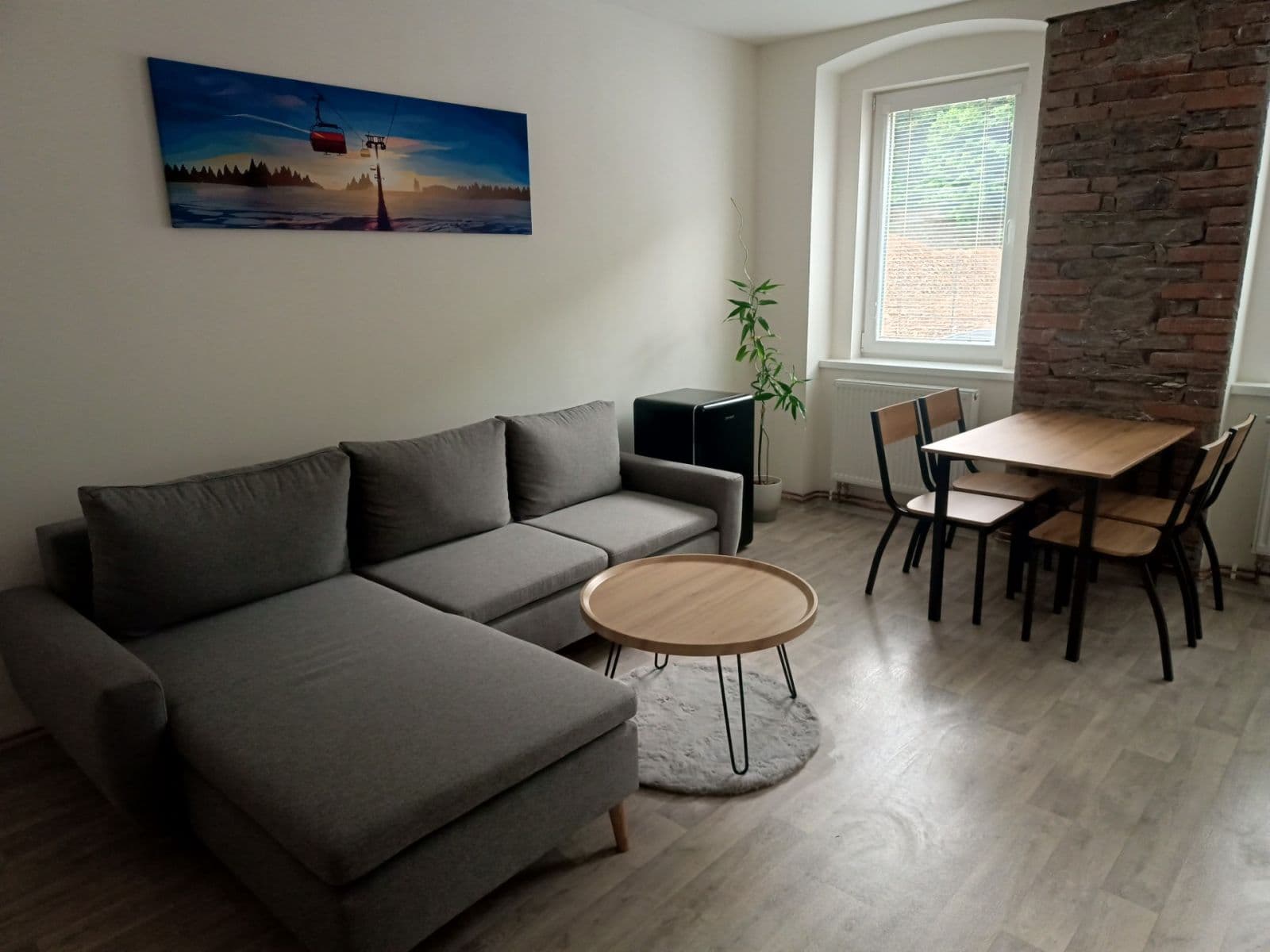 Prenájom bytu 2-izbový 37 m², K Lanovce, Jáchymov, Karlovarský kraj Prenájom bytu 2-izbový 37 m², K Lanovce, Jáchymov, Karlovarský kraj