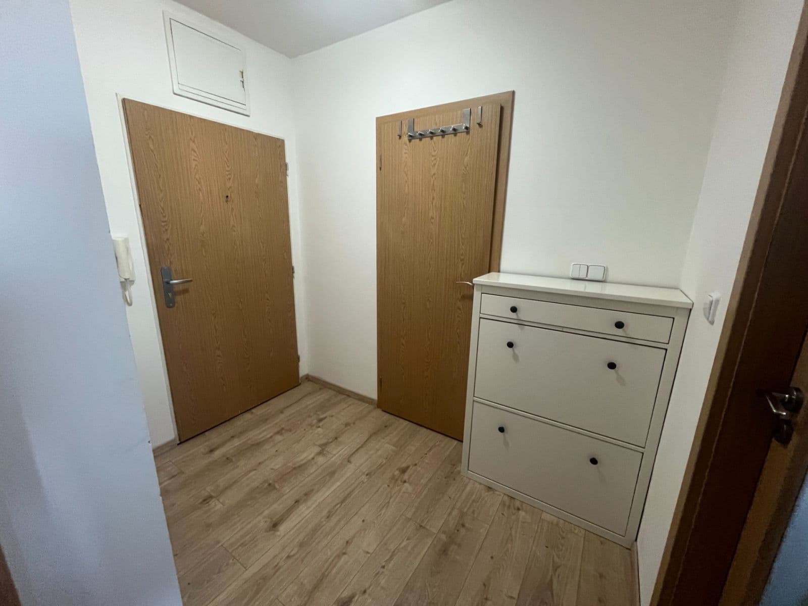 Prenájom bytu 2-izbový 44 m², Sokolovská, Čelákovice, Středočeský kraj Prenájom bytu 2-izbový 44 m², Sokolovská, Čelákovice, Středočeský kraj