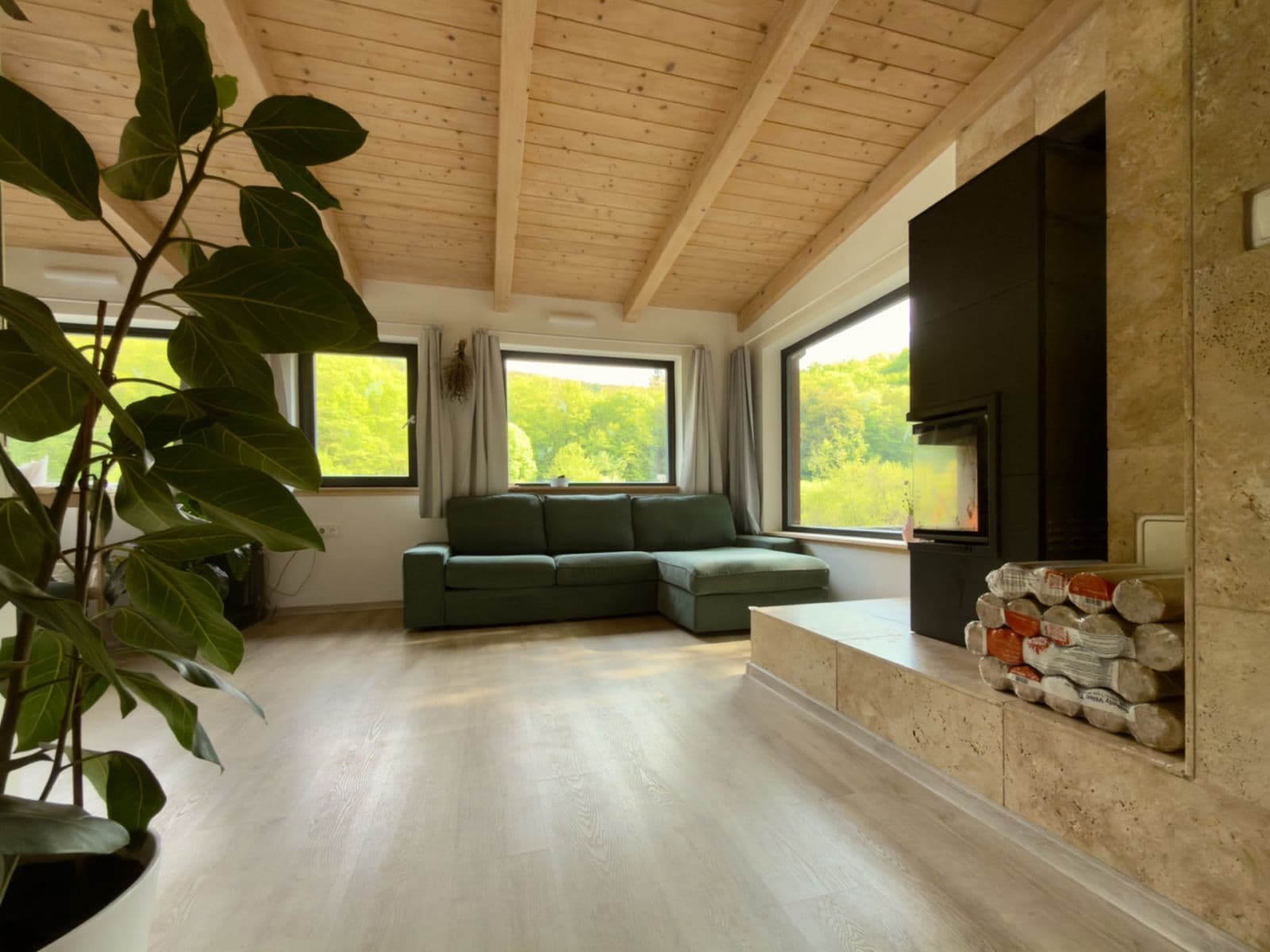 Predaj rekreačného objektu 62 m², pozemok 775 m², Štěchovice, Středočeský kraj Predaj rekreačného objektu 62 m², pozemok 775 m², Štěchovice, Středočeský kraj