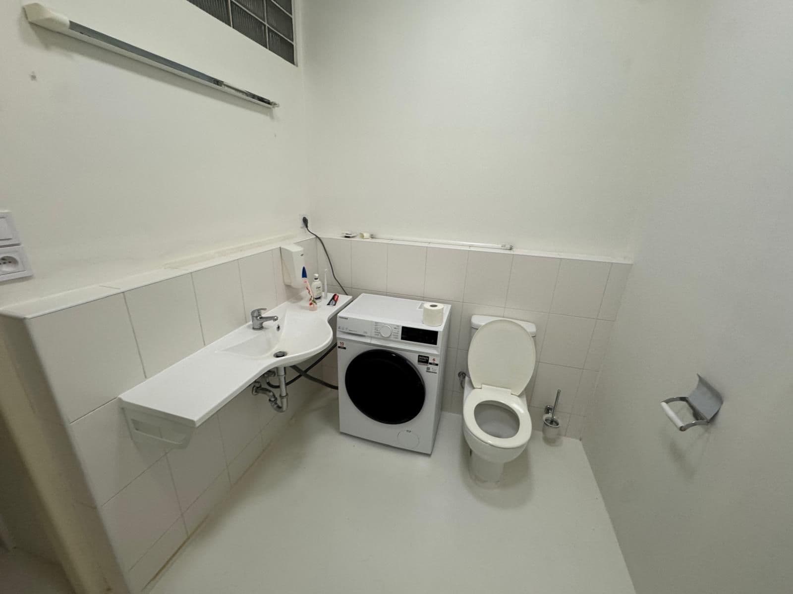 Prenájom bytu 3-izbový 15 m², Krakovská, Praha, Praha Prenájom bytu 3-izbový 15 m², Krakovská, Praha, Praha
