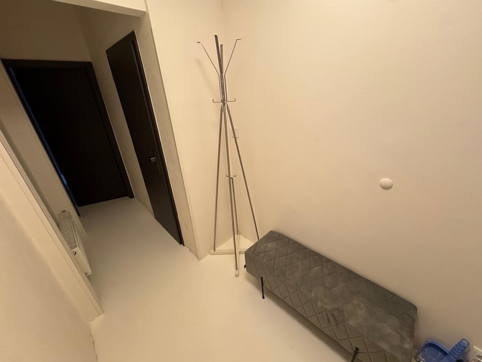 Prenájom bytu 3-izbový 15 m², Krakovská, Praha, Praha Prenájom bytu 3-izbový 15 m², Krakovská, Praha, Praha