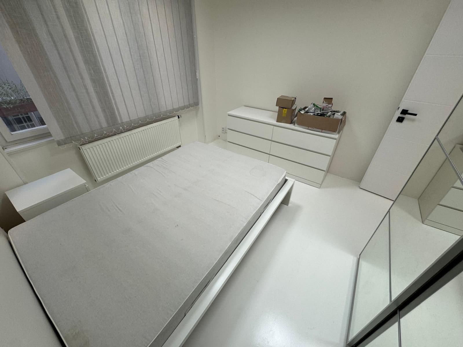 Prenájom bytu 3-izbový 15 m², Krakovská, Praha, Praha Prenájom bytu 3-izbový 15 m², Krakovská, Praha, Praha