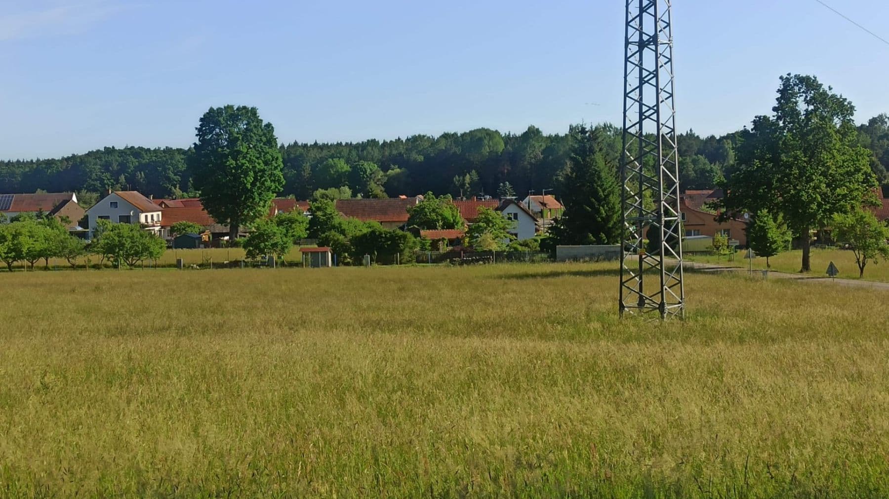 Predaj pozemku 2.104 m², Chobot, Jihočeský kraj Predaj pozemku 2.104 m², Chobot, Jihočeský kraj