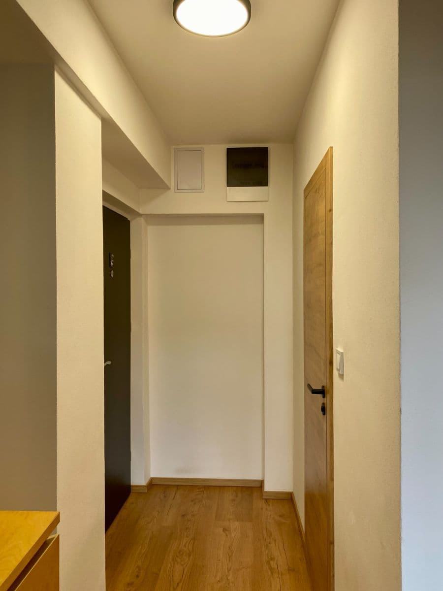 Predaj bytu 2-izbový 43 m², Průběžná, Ostrava, Moravskoslezský kraj Predaj bytu 2-izbový 43 m², Průběžná, Ostrava, Moravskoslezský kraj