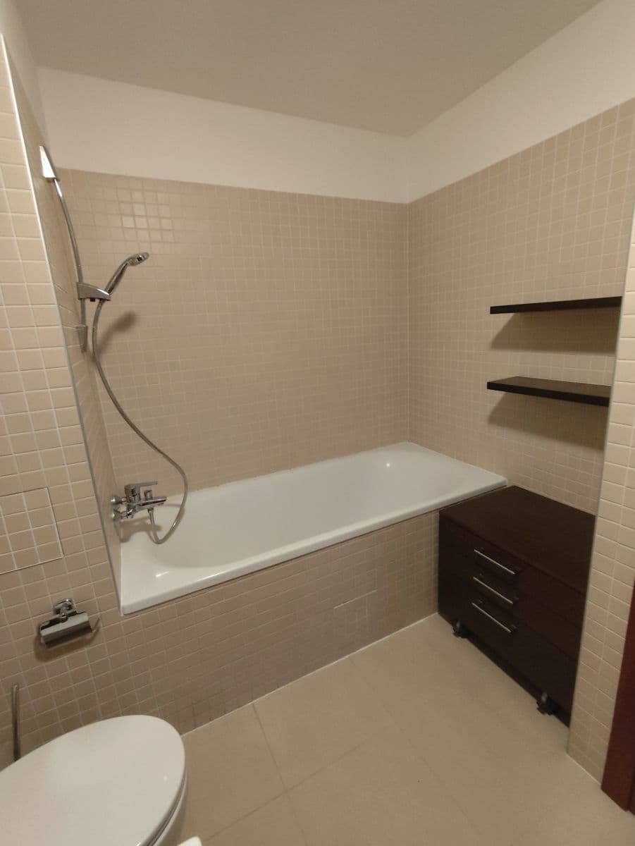 Predaj bytu 3-izbový 94 m², Paťanka, Praha, Praha Predaj bytu 3-izbový 94 m², Paťanka, Praha, Praha