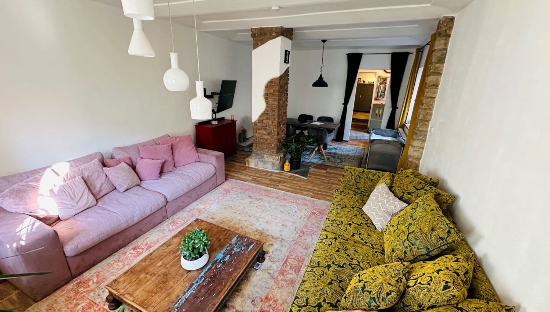Prenájom domu 250 m², pozemek 400 m², Třebusice, Středočeský kraj Prenájom domu 250 m², pozemek 400 m², Třebusice, Středočeský kraj