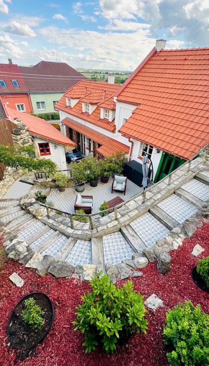 Prenájom domu 250 m², pozemek 400 m², Třebusice, Středočeský kraj Prenájom domu 250 m², pozemek 400 m², Třebusice, Středočeský kraj