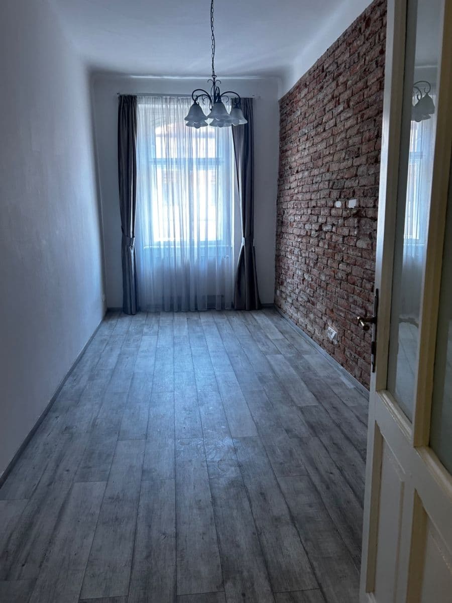 Prenájom bytu 3-izbový 73 m², Zborovská, Praha, Praha Prenájom bytu 3-izbový 73 m², Zborovská, Praha, Praha
