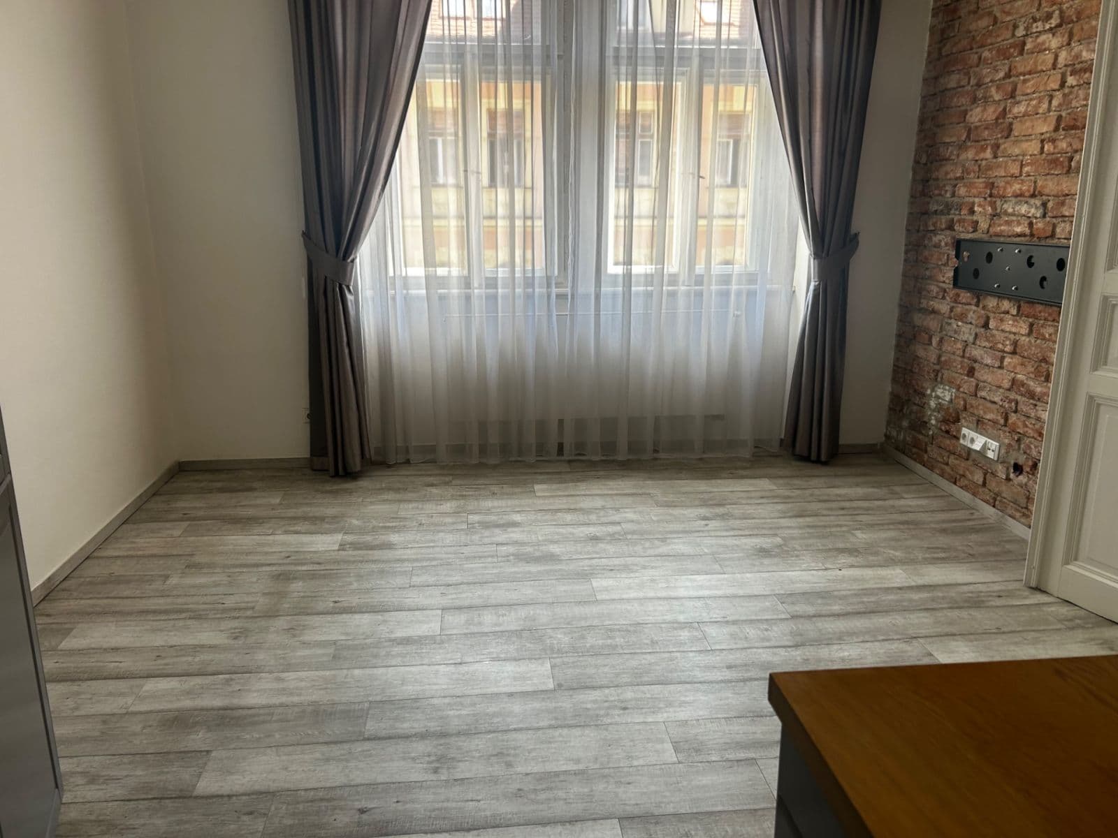 Prenájom bytu 3-izbový 73 m², Zborovská, Praha, Praha Prenájom bytu 3-izbový 73 m², Zborovská, Praha, Praha