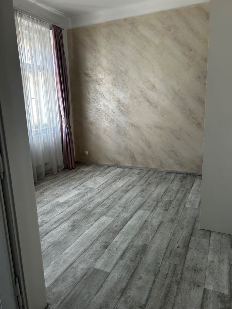 Prenájom bytu 3-izbový 73 m², Zborovská, Praha, Praha Prenájom bytu 3-izbový 73 m², Zborovská, Praha, Praha