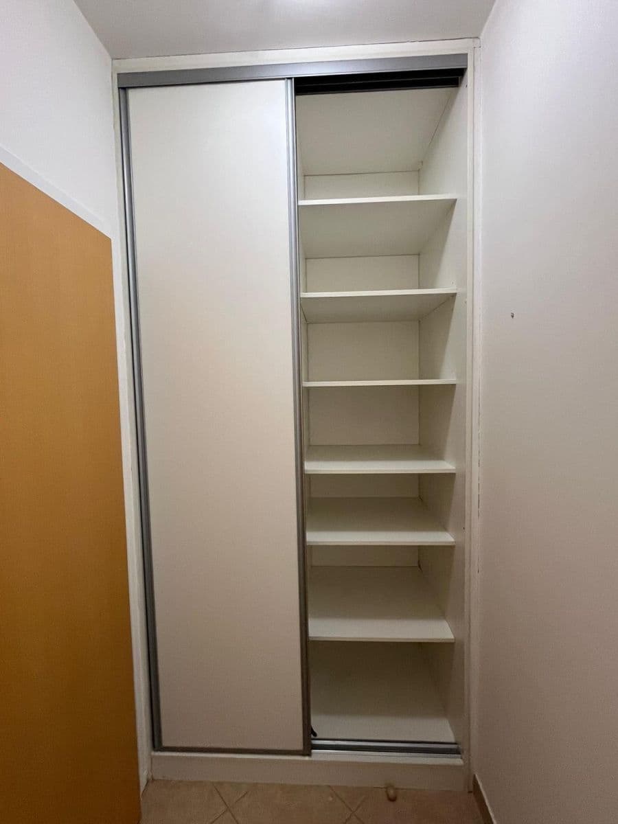 Prenájom bytu 2-izbový 50 m², U Jízdárny, Praha, Praha Prenájom bytu 2-izbový 50 m², U Jízdárny, Praha, Praha