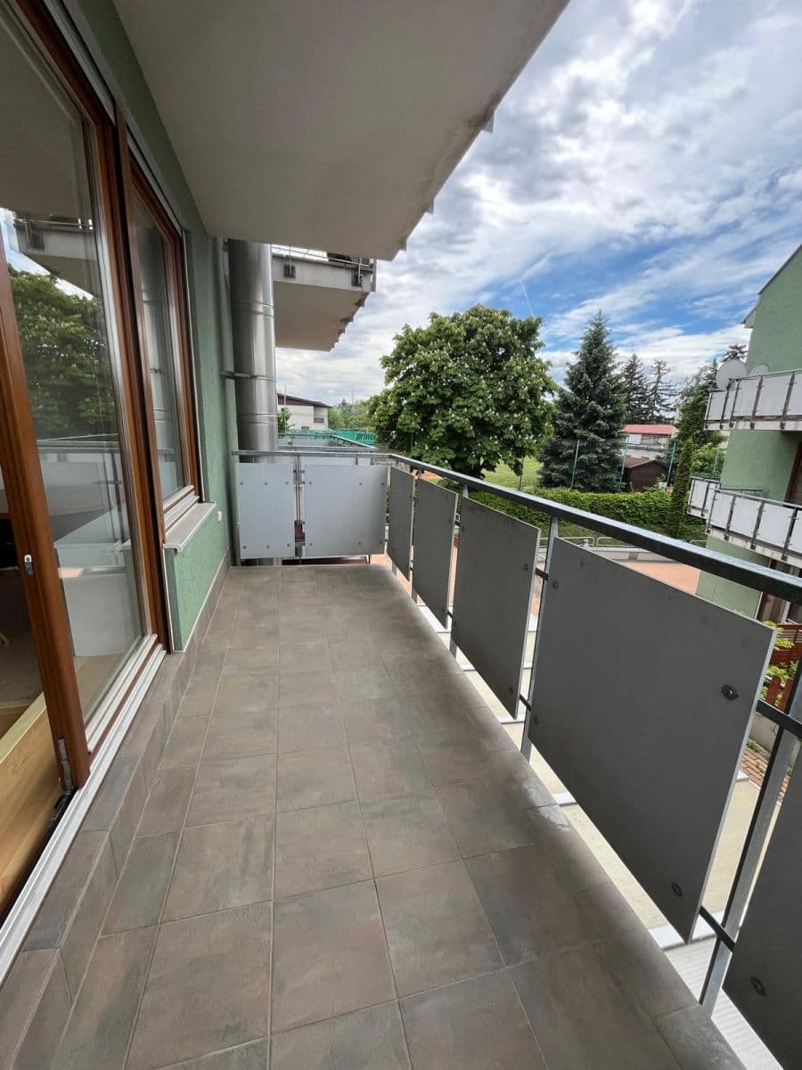 Prenájom bytu 2-izbový 50 m², U Jízdárny, Praha, Praha Prenájom bytu 2-izbový 50 m², U Jízdárny, Praha, Praha