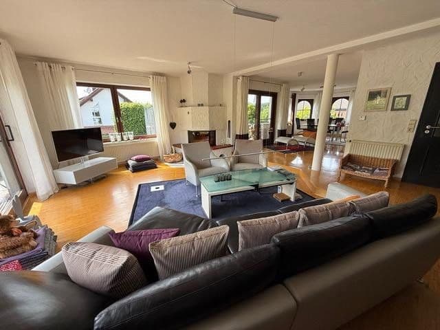 Predaj domu 280 m², pozemek 1.700 m², Abtsgmünd, Bádensko-Wurttembersko Predaj domu 280 m², pozemek 1.700 m², Abtsgmünd, Bádensko-Wurttembersko