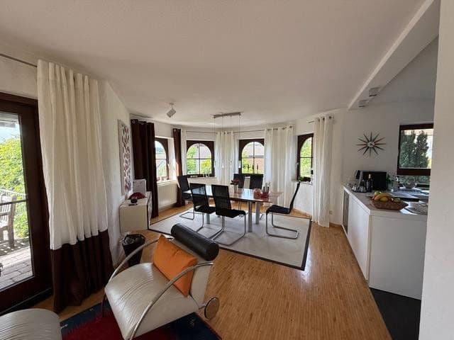 Predaj domu 280 m², pozemek 1.700 m², Abtsgmünd, Bádensko-Wurttembersko Predaj domu 280 m², pozemek 1.700 m², Abtsgmünd, Bádensko-Wurttembersko