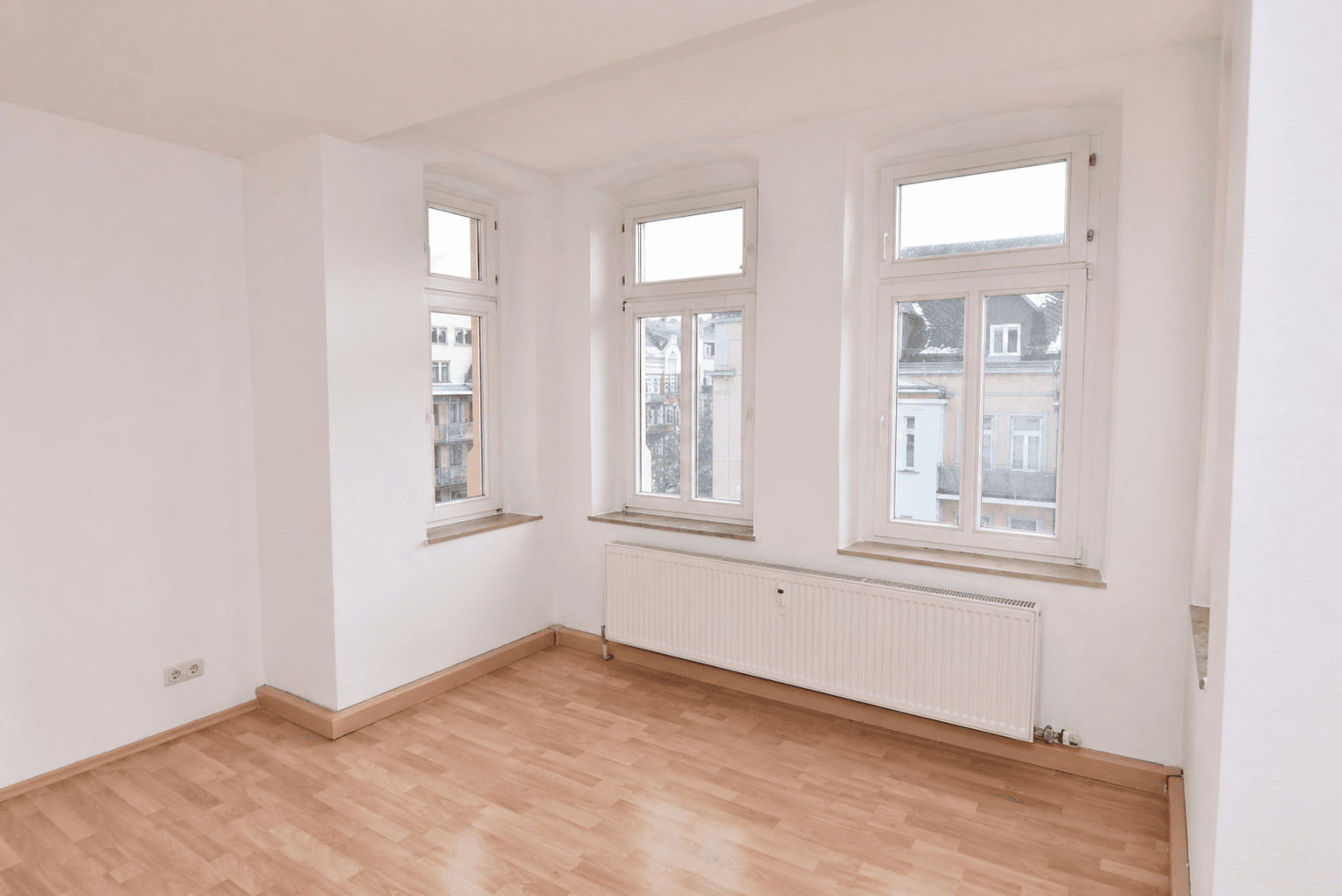 Prenájom bytu 6-izbový 147 m², Franz-Mehring-Str. 9, Chemnitz, Sasko Prenájom bytu 6-izbový 147 m², Franz-Mehring-Str. 9, Chemnitz, Sasko