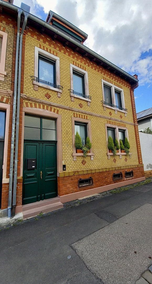 Predaj domu 157 m², pozemek 142 m², Mühlheim am Main, Hesensko Predaj domu 157 m², pozemek 142 m², Mühlheim am Main, Hesensko