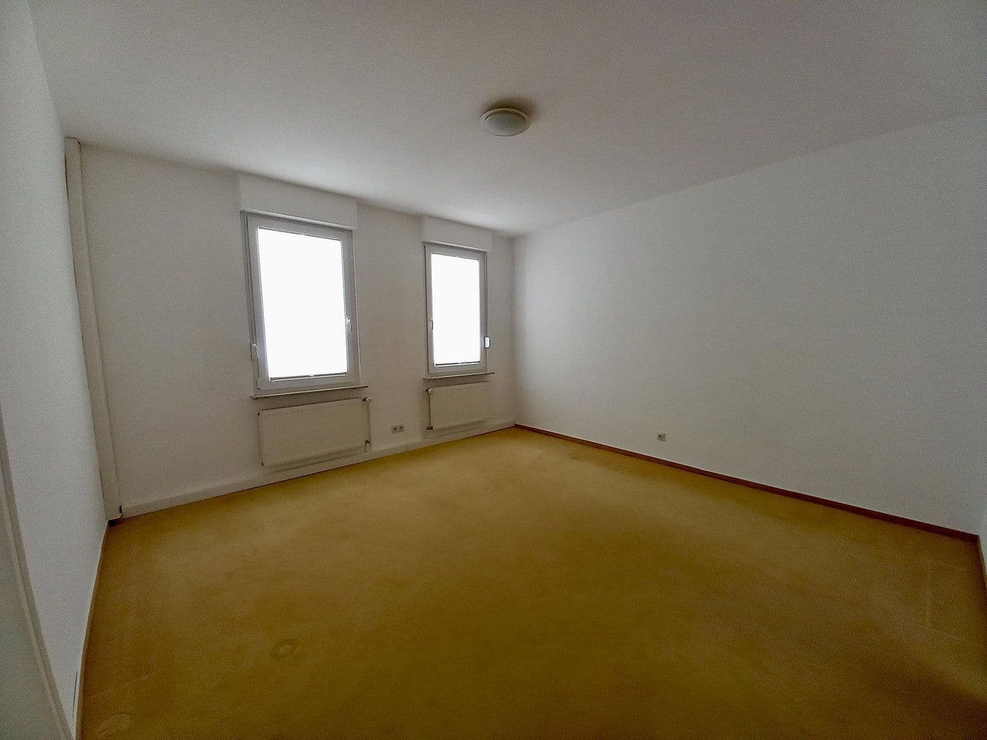 Predaj domu 157 m², pozemek 142 m², Mühlheim am Main, Hesensko Predaj domu 157 m², pozemek 142 m², Mühlheim am Main, Hesensko