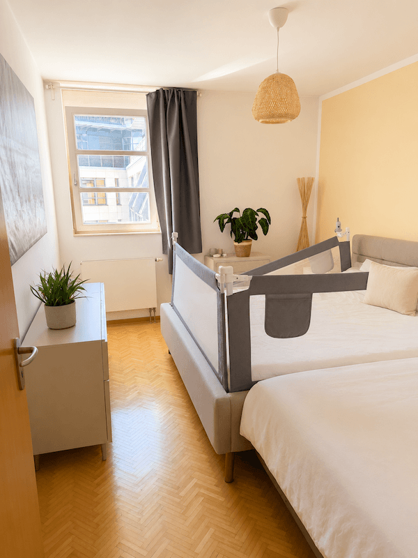 Predaj bytu 3-izbový 92 m², Berlin, Berlín Predaj bytu 3-izbový 92 m², Berlin, Berlín