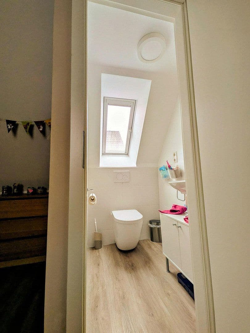 Predaj domu 117 m², pozemek 300 m², Bruchköbel, Hesensko Predaj domu 117 m², pozemek 300 m², Bruchköbel, Hesensko