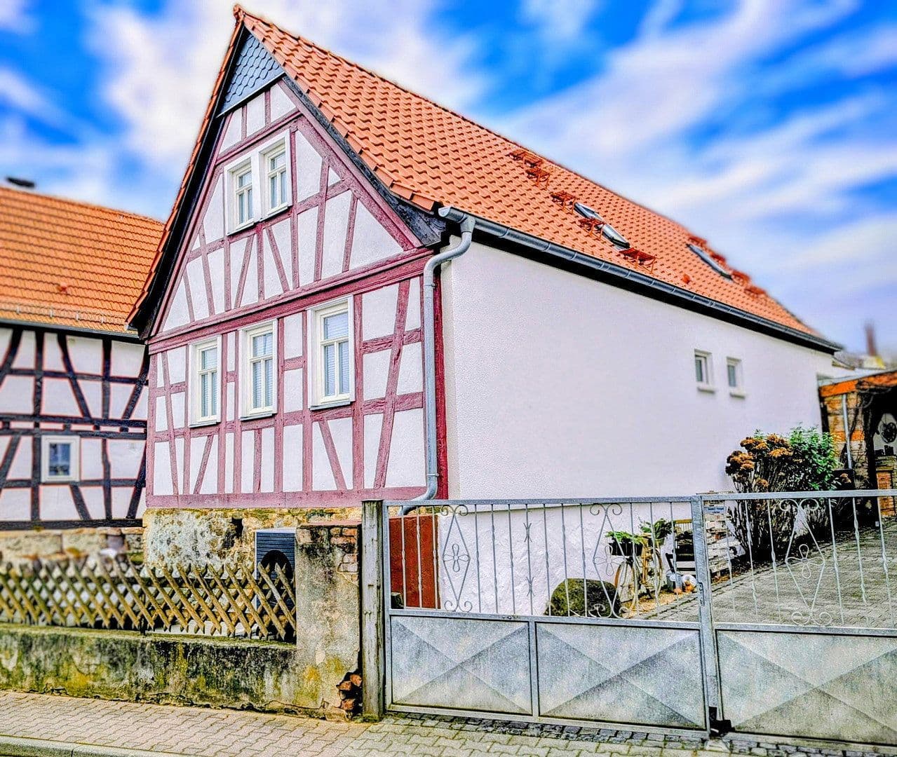 Predaj domu 117 m², pozemek 300 m², Bruchköbel, Hesensko Predaj domu 117 m², pozemek 300 m², Bruchköbel, Hesensko