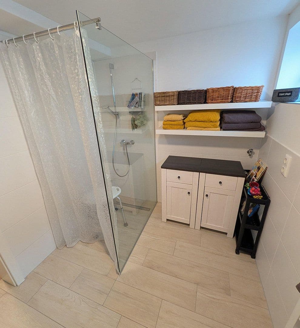 Predaj domu 117 m², pozemek 300 m², Bruchköbel, Hesensko Predaj domu 117 m², pozemek 300 m², Bruchköbel, Hesensko