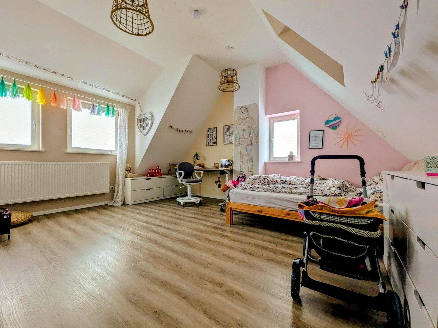 Predaj domu 117 m², pozemek 300 m², Bruchköbel, Hesensko Predaj domu 117 m², pozemek 300 m², Bruchköbel, Hesensko