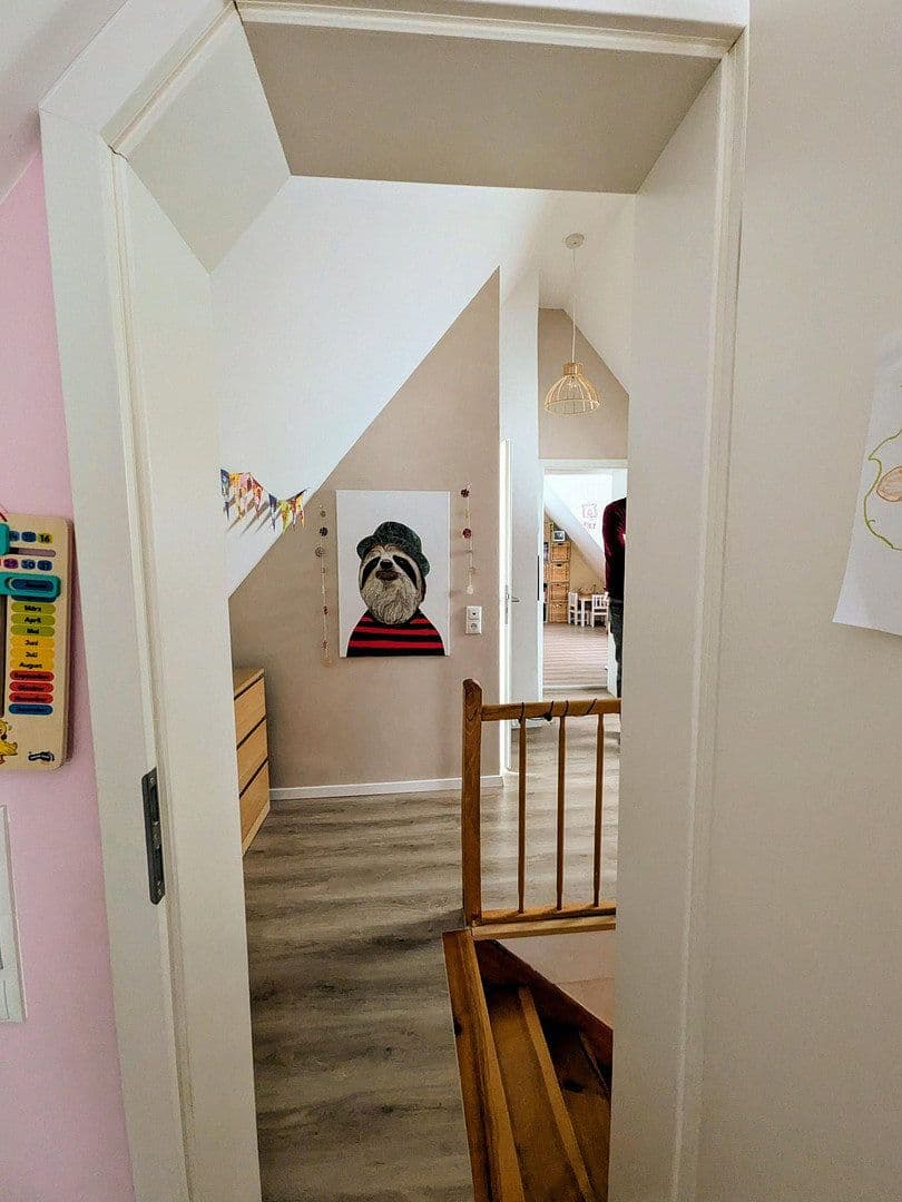 Predaj domu 117 m², pozemek 300 m², Bruchköbel, Hesensko Predaj domu 117 m², pozemek 300 m², Bruchköbel, Hesensko