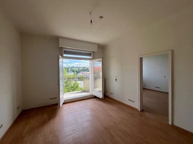 Prenájom bytu 2-izbový 64 m², Maximlianstr. 24, Pforzheim, Bádensko-Wurttembersko Prenájom bytu 2-izbový 64 m², Maximlianstr. 24, Pforzheim, Bádensko-Wurttembersko