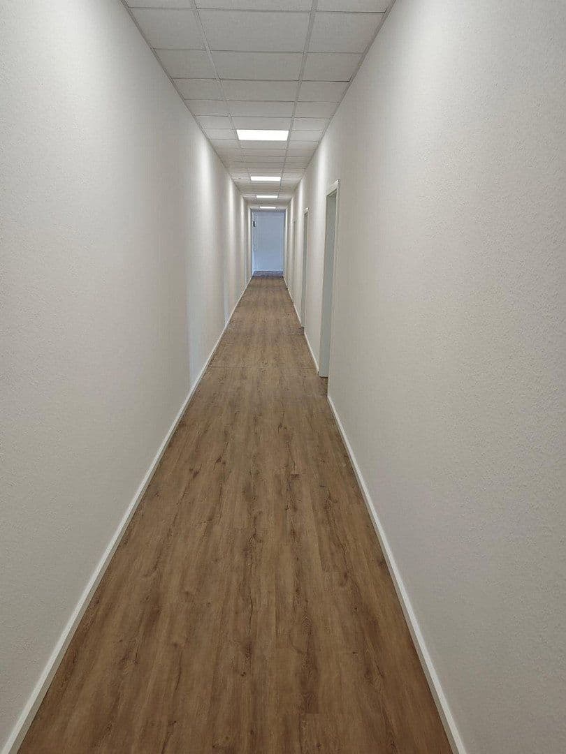 Prenájom kancelárie 30 m², Karlsruhe, Bádensko-Wurttembersko Prenájom kancelárie 30 m², Karlsruhe, Bádensko-Wurttembersko
