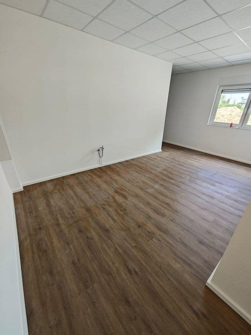 Prenájom kancelárie 30 m², Karlsruhe, Bádensko-Wurttembersko Prenájom kancelárie 30 m², Karlsruhe, Bádensko-Wurttembersko