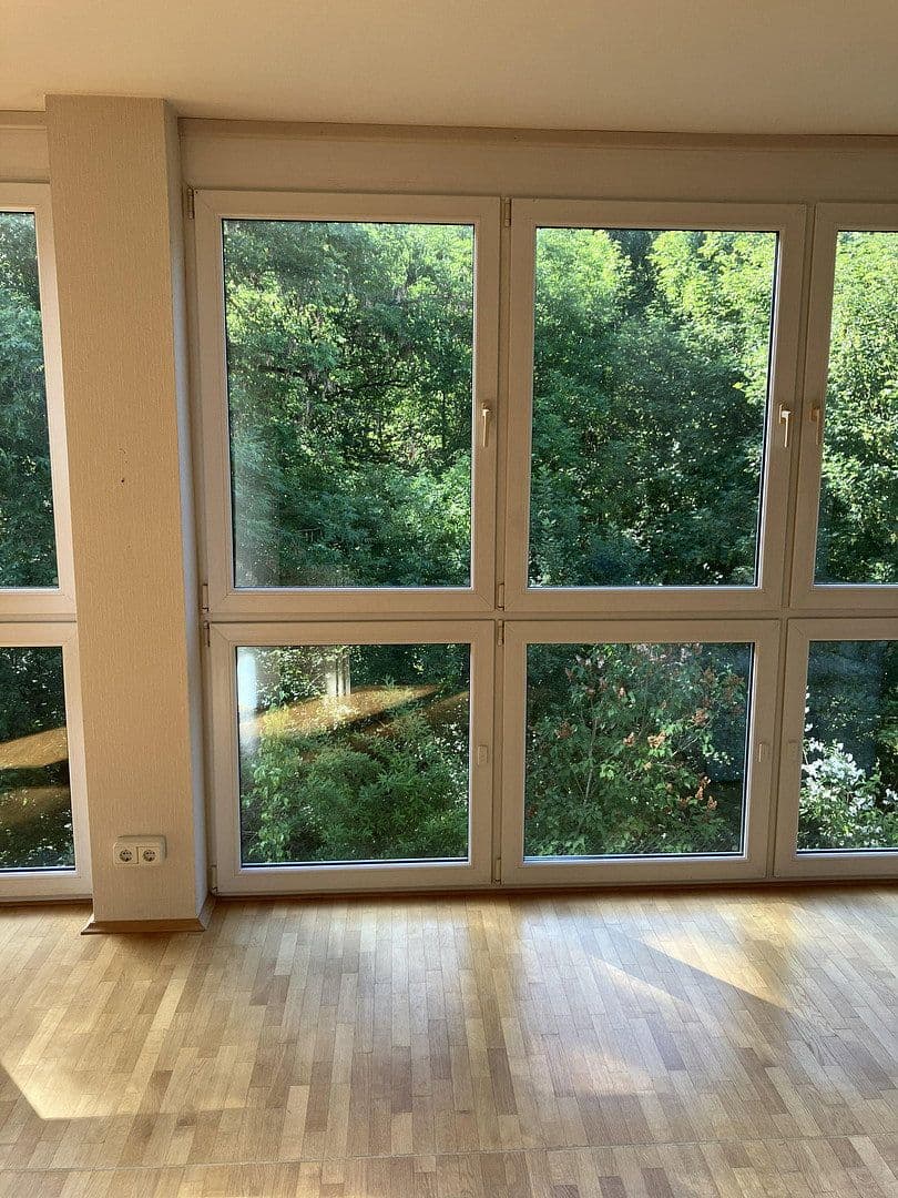 Prenájom bytu 4-izbový 218 m², Birstein, Hesensko Prenájom bytu 4-izbový 218 m², Birstein, Hesensko
