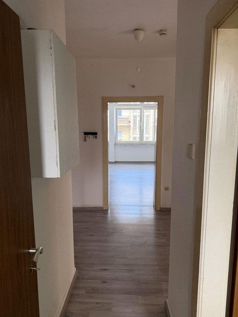 Prenájom bytu 2-izbový 74 m², Geibelstr. 15, Karlsruhe, Bádensko-Wurttembersko Prenájom bytu 2-izbový 74 m², Geibelstr. 15, Karlsruhe, Bádensko-Wurttembersko