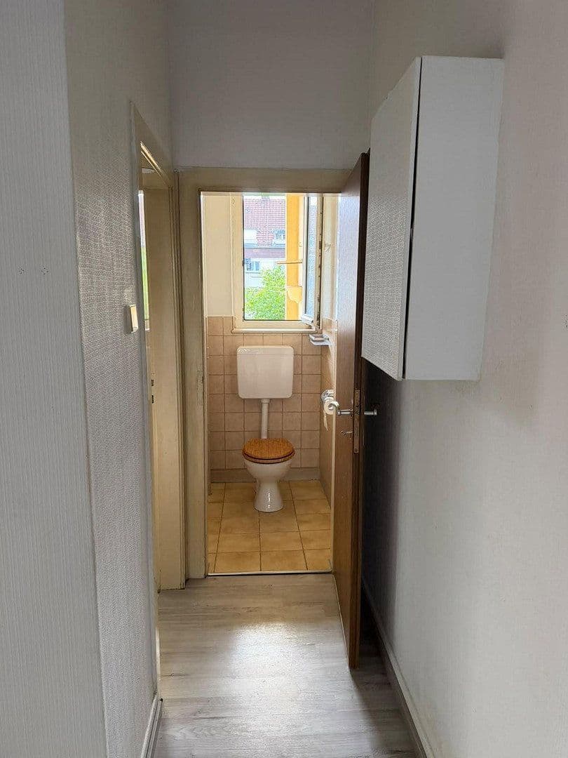 Prenájom bytu 2-izbový 74 m², Geibelstr. 15, Karlsruhe, Bádensko-Wurttembersko Prenájom bytu 2-izbový 74 m², Geibelstr. 15, Karlsruhe, Bádensko-Wurttembersko