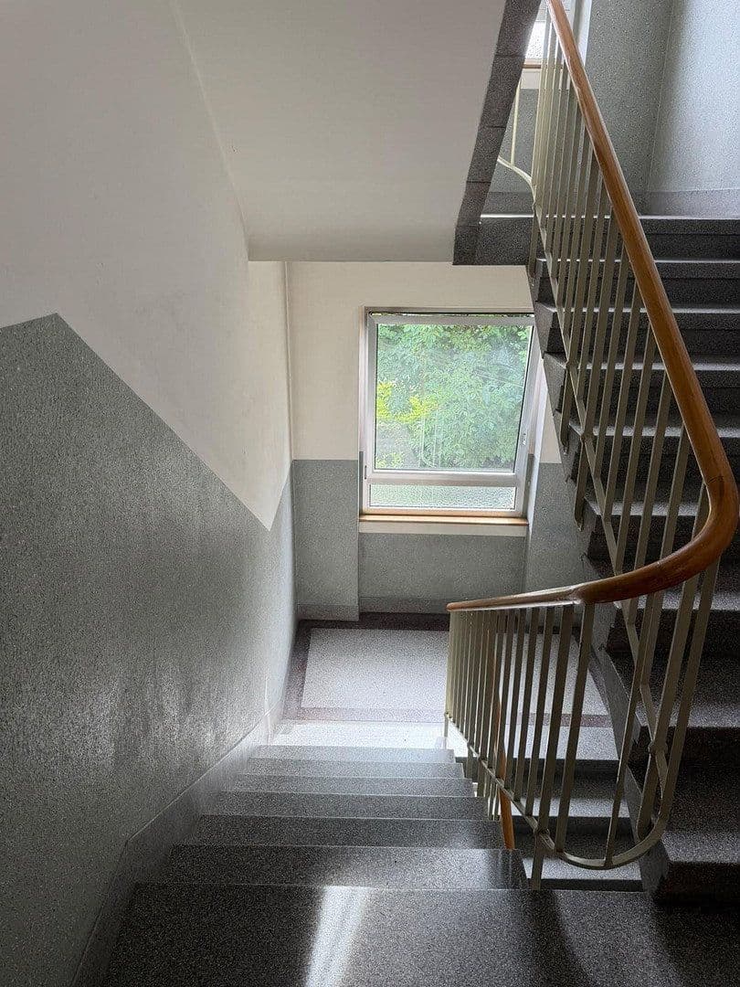 Prenájom bytu 2-izbový 74 m², Geibelstr. 15, Karlsruhe, Bádensko-Wurttembersko Prenájom bytu 2-izbový 74 m², Geibelstr. 15, Karlsruhe, Bádensko-Wurttembersko