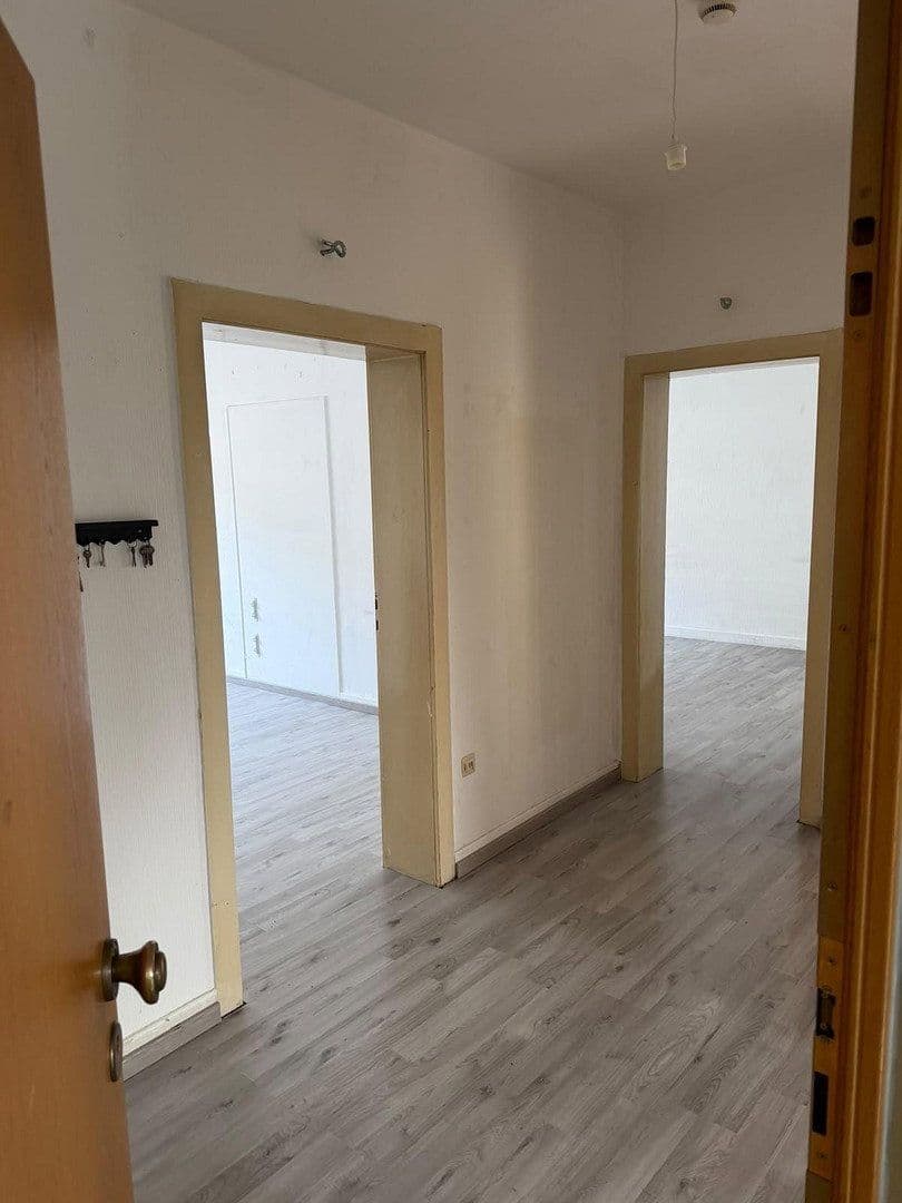 Prenájom bytu 2-izbový 74 m², Geibelstr. 15, Karlsruhe, Bádensko-Wurttembersko Prenájom bytu 2-izbový 74 m², Geibelstr. 15, Karlsruhe, Bádensko-Wurttembersko