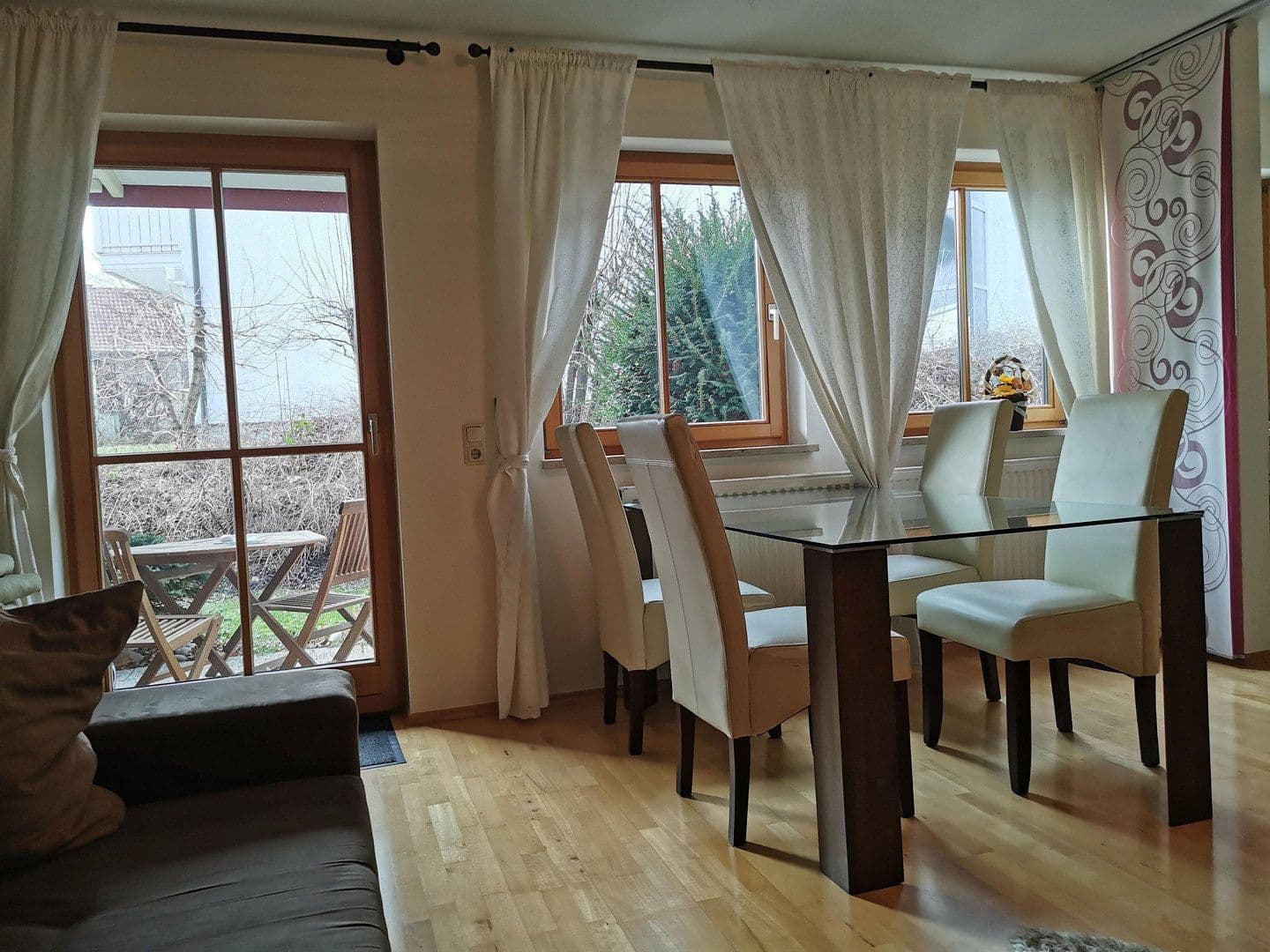 Prenájom bytu 2-izbový 55 m², Bannewitz, Sasko Prenájom bytu 2-izbový 55 m², Bannewitz, Sasko