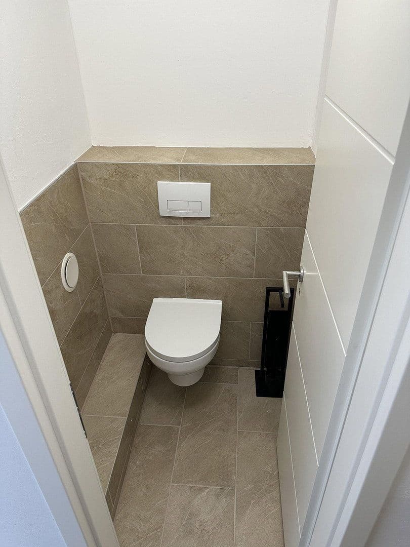 Prenájom bytu 16 m², Westliche Stadtmauerstraße 64, Erlangen, Bavorsko Prenájom bytu 16 m², Westliche Stadtmauerstraße 64, Erlangen, Bavorsko