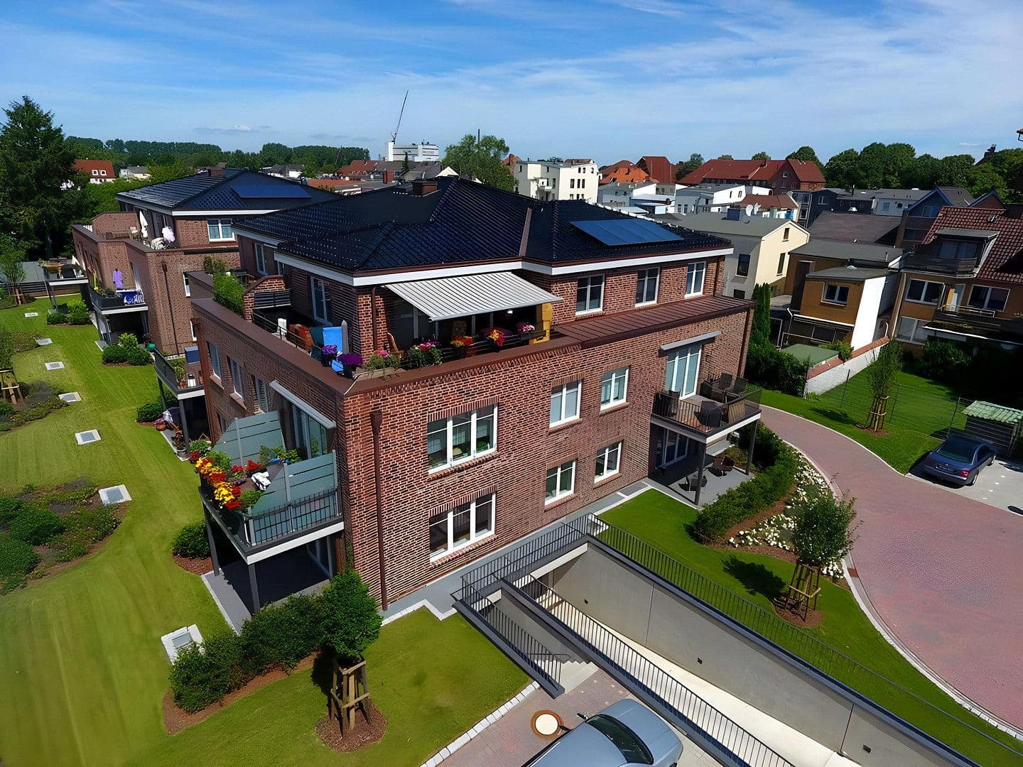 Prenájom bytu 3-izbový 105 m², Schulstraße 60a, Elmshorn, Šlezvicko-Holštajnsko Prenájom bytu 3-izbový 105 m², Schulstraße 60a, Elmshorn, Šlezvicko-Holštajnsko