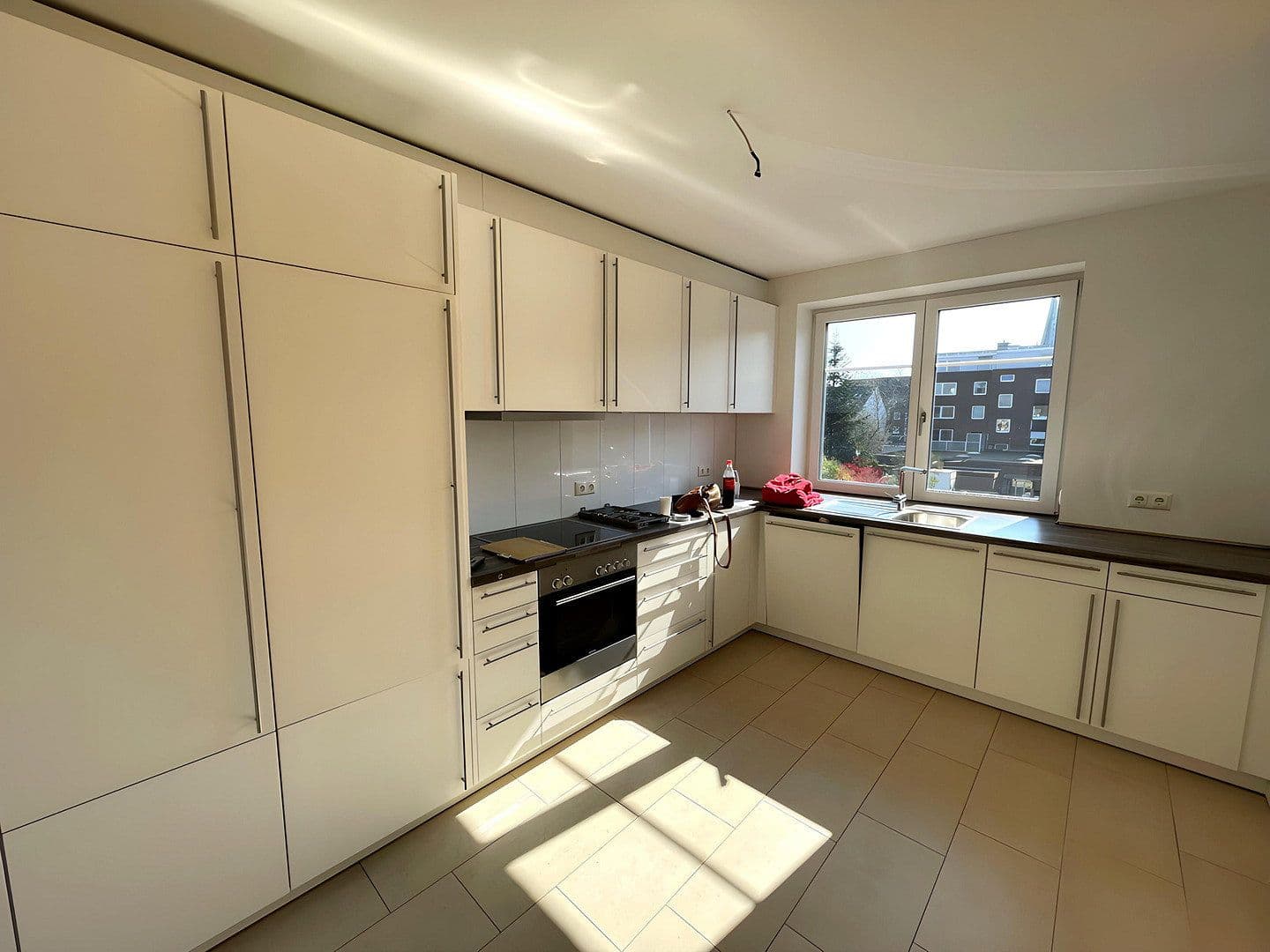 Prenájom bytu 3-izbový 105 m², Schulstraße 60a, Elmshorn, Šlezvicko-Holštajnsko Prenájom bytu 3-izbový 105 m², Schulstraße 60a, Elmshorn, Šlezvicko-Holštajnsko