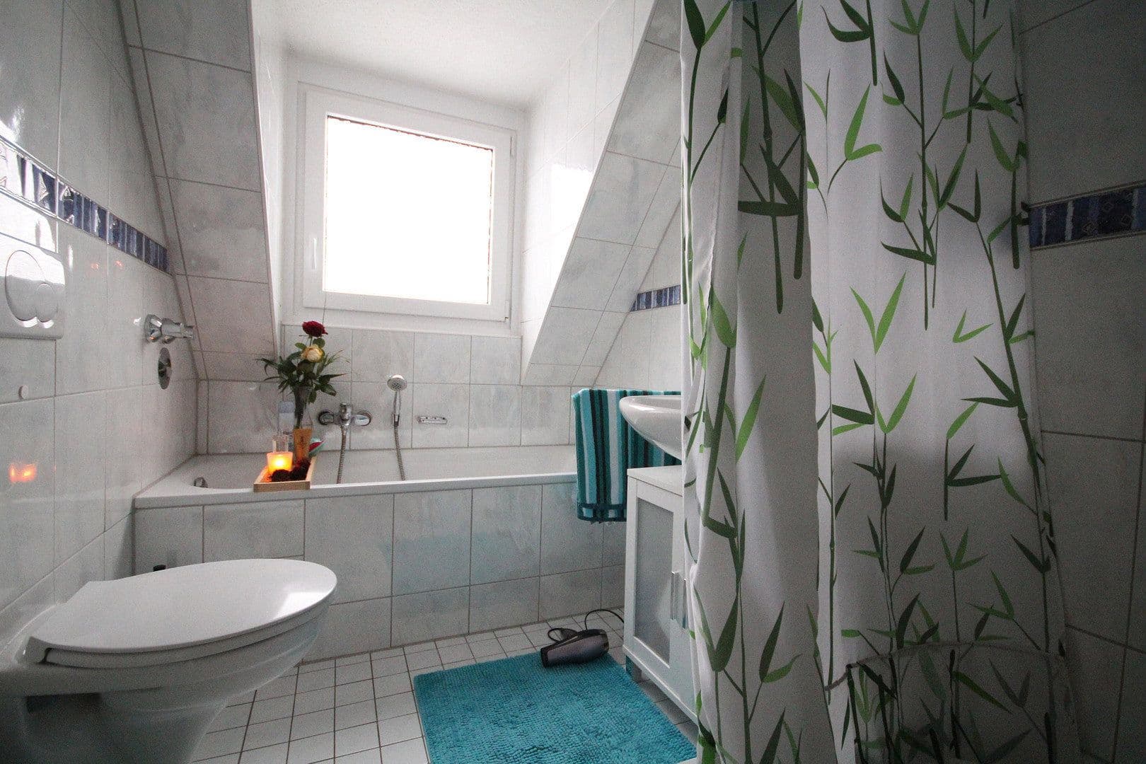 Prenájom bytu 3-izbový 68 m², Rathausplatz 28, Hattingen, Severné Porýnie - Westfálsko Prenájom bytu 3-izbový 68 m², Rathausplatz 28, Hattingen, Severné Porýnie - Westfálsko