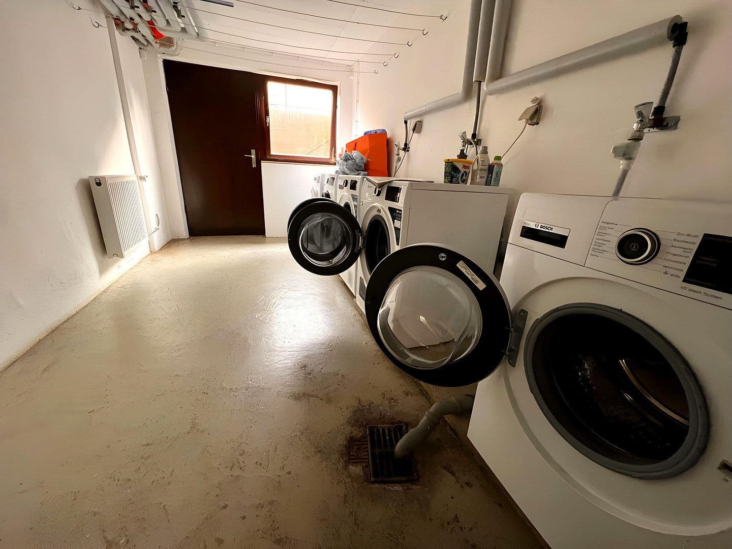 Prenájom bytu 5-izbový 126 m², Schulstraße 33, Leinfelden-Echterdingen, Bádensko-Wurttembersko Prenájom bytu 5-izbový 126 m², Schulstraße 33, Leinfelden-Echterdingen, Bádensko-Wurttembersko