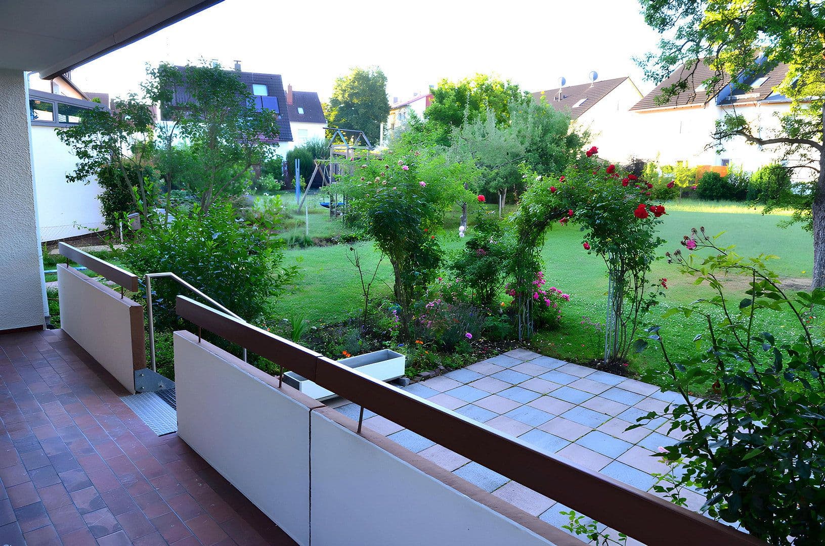 Prenájom bytu 5-izbový 126 m², Schulstraße 33, Leinfelden-Echterdingen, Bádensko-Wurttembersko Prenájom bytu 5-izbový 126 m², Schulstraße 33, Leinfelden-Echterdingen, Bádensko-Wurttembersko