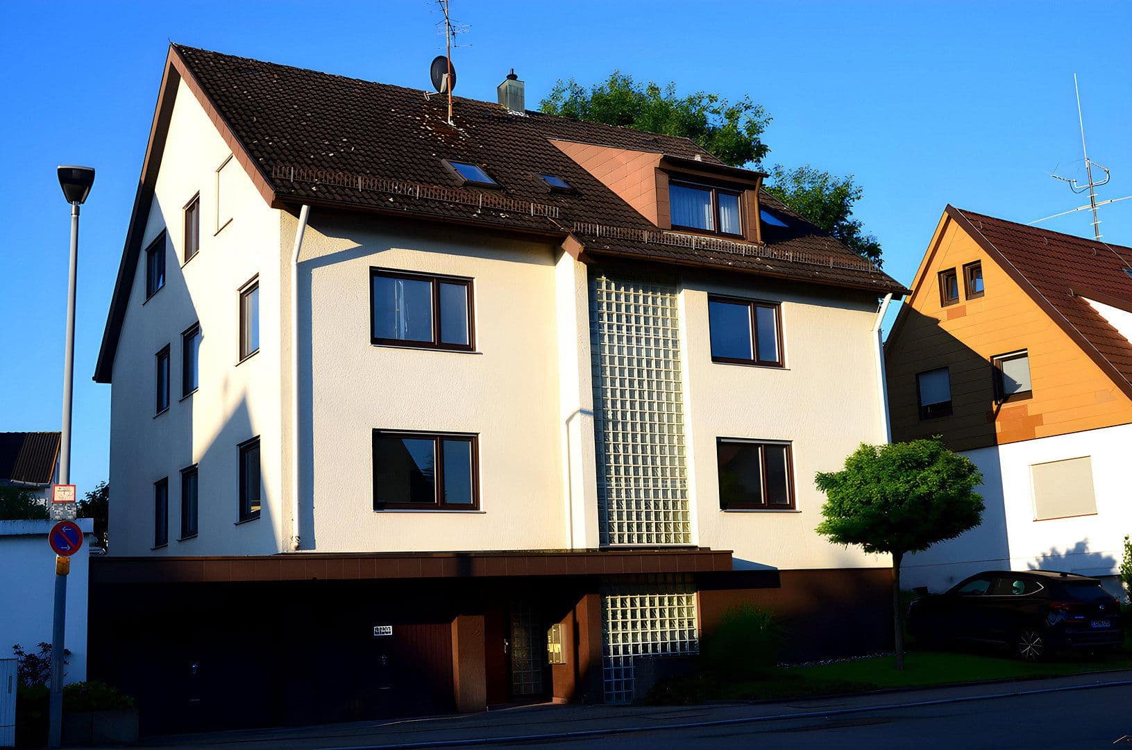 Prenájom bytu 5-izbový 126 m², Schulstraße 33, Leinfelden-Echterdingen, Bádensko-Wurttembersko Prenájom bytu 5-izbový 126 m², Schulstraße 33, Leinfelden-Echterdingen, Bádensko-Wurttembersko