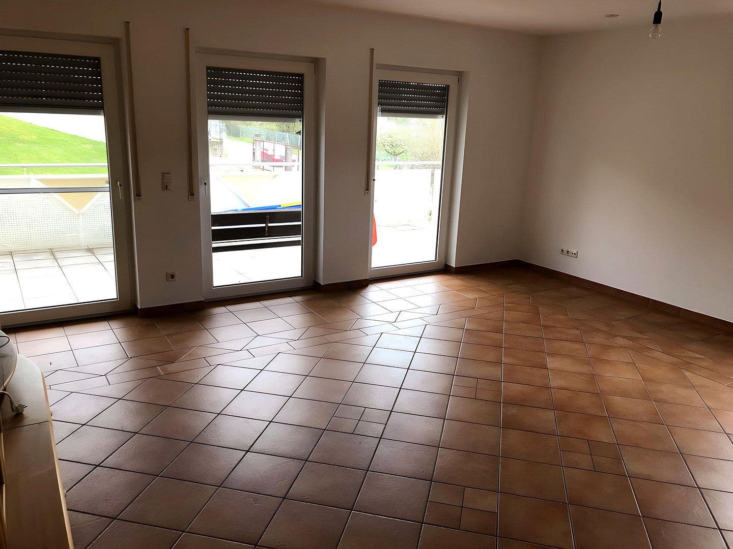 Prenájom bytu 5-izbový 135 m², Schulstraße 30, Pohlheim, Hesensko Prenájom bytu 5-izbový 135 m², Schulstraße 30, Pohlheim, Hesensko