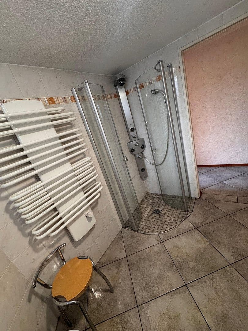 Predaj domu 140 m², pozemek 700 m², Hüttenberg, Hesensko Predaj domu 140 m², pozemek 700 m², Hüttenberg, Hesensko