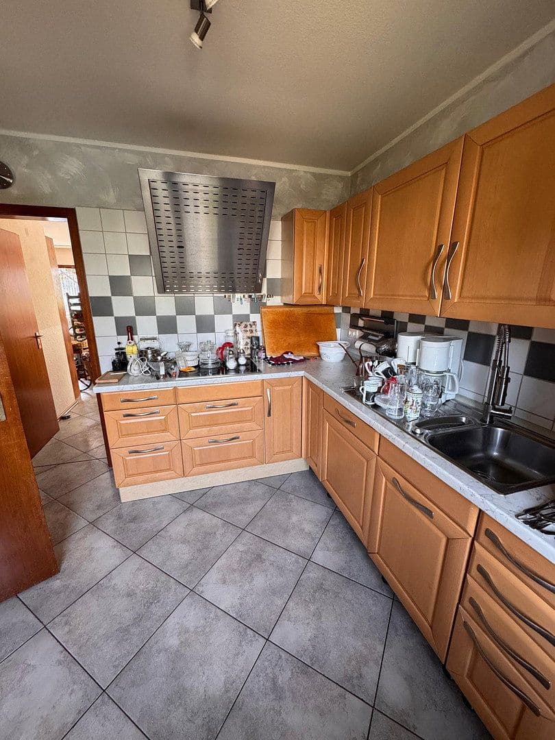 Predaj domu 140 m², pozemek 700 m², Hüttenberg, Hesensko Predaj domu 140 m², pozemek 700 m², Hüttenberg, Hesensko